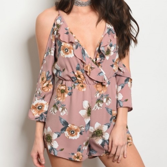 Mauve Floral Romper! - Picture 1 of 7